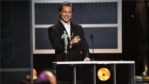 SAG Awards : Les retrouvailles entre Jennifer Aniston et Brad Pitt affolent la toile