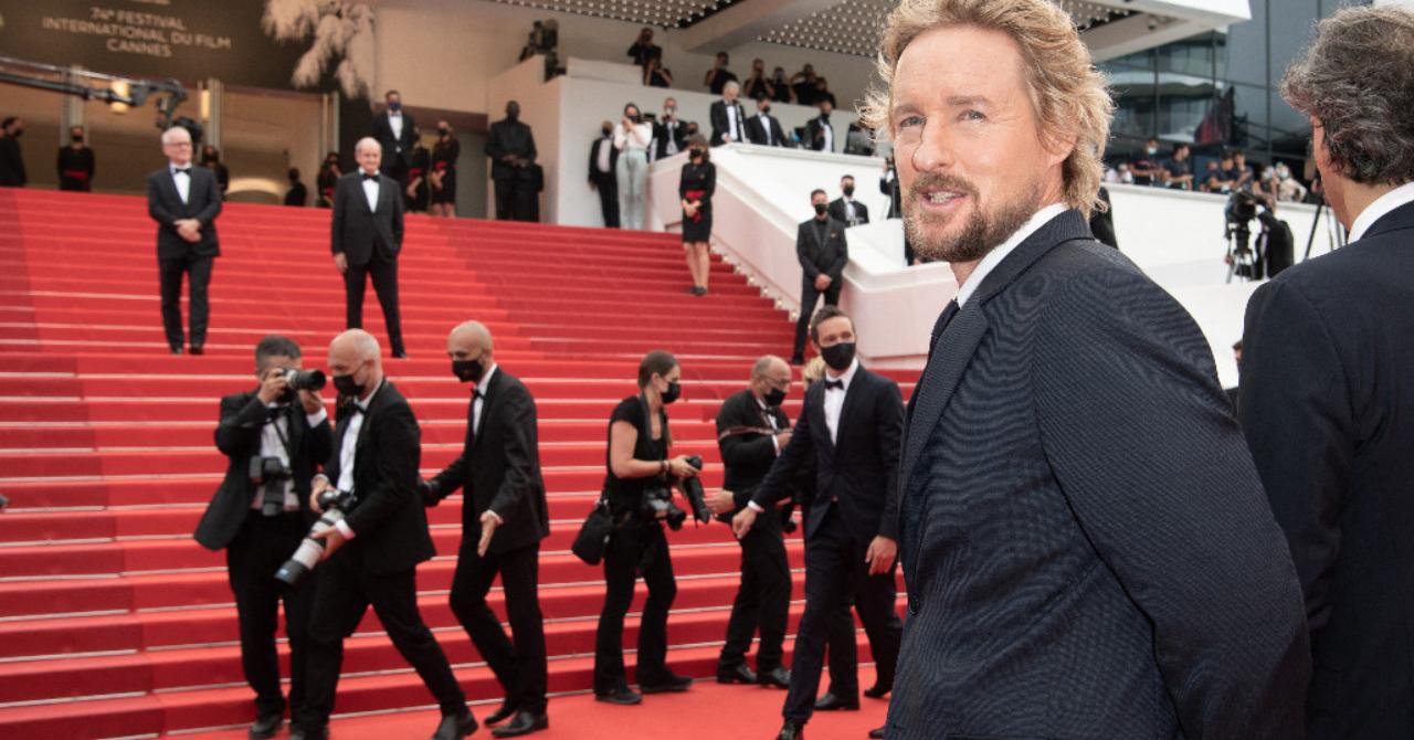 Cannes 2021 : Owen Wilson est prêt pour la montée des marches de The French Dispatch !